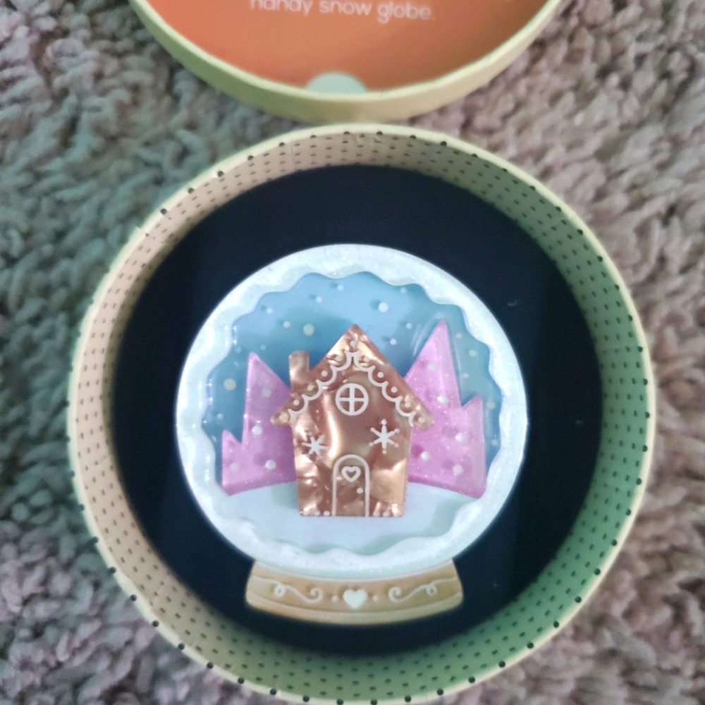 Erstwilder Seasons Greetings Brooch